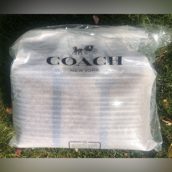 Coach Signature Ellery Small Duffle - Picture 6 of 7